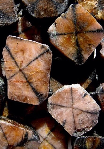 Chiastolite Rough