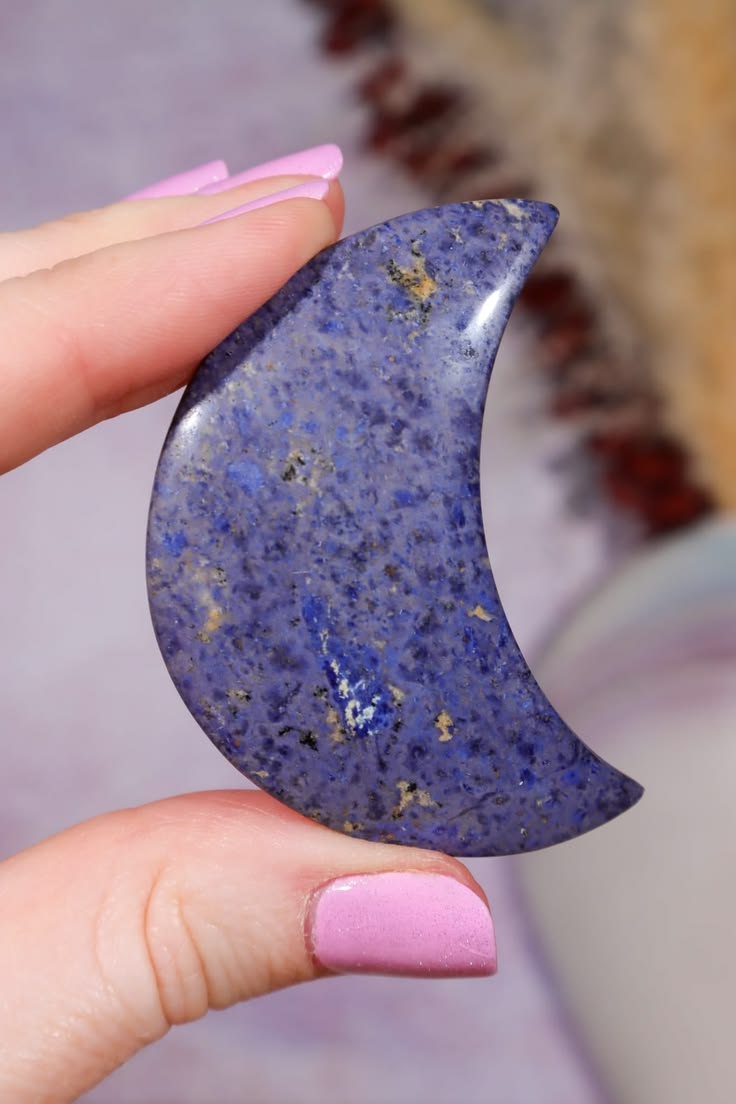 Dumortierite Figure