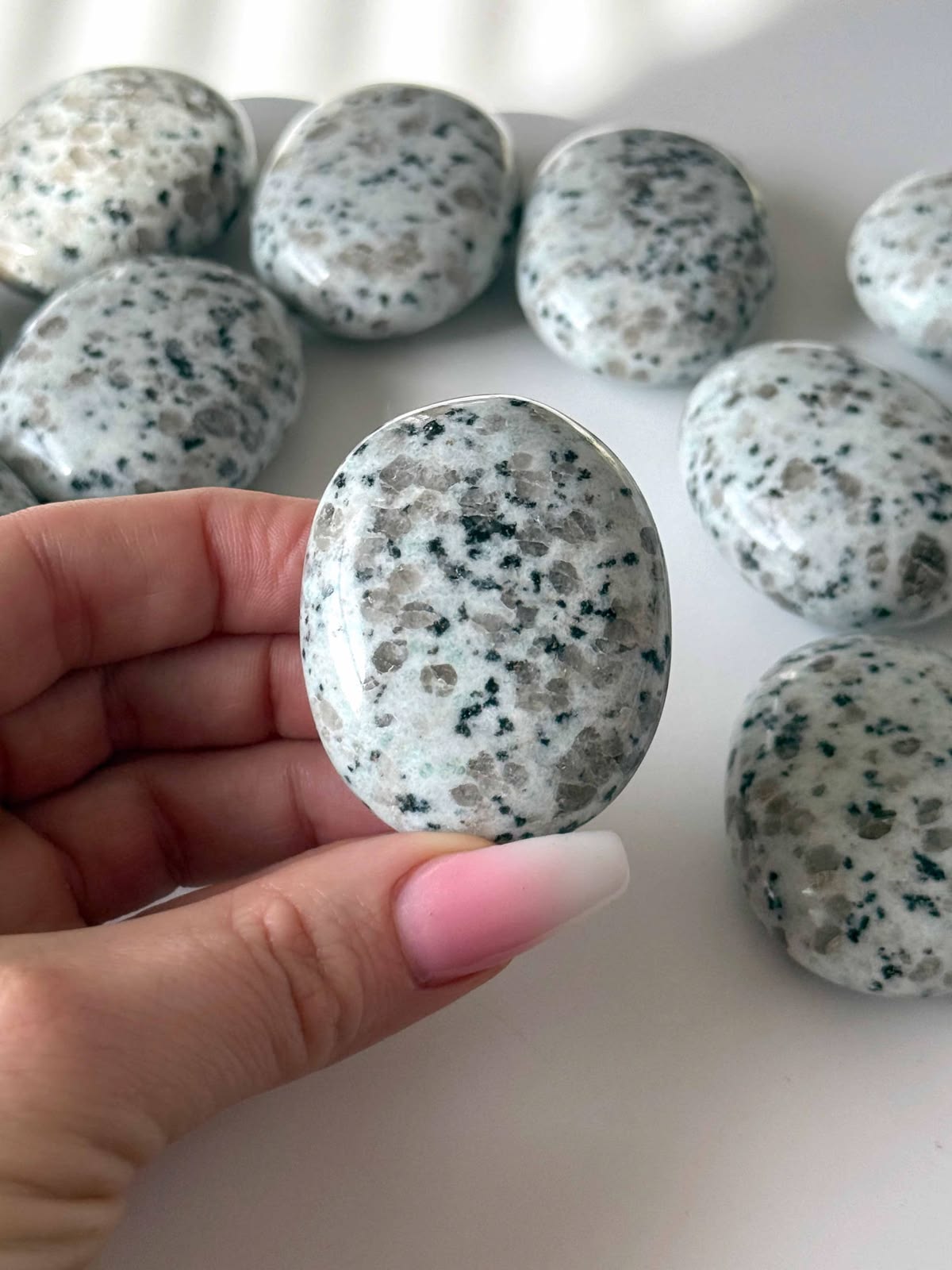 Kiwi Jasper Palm Stone