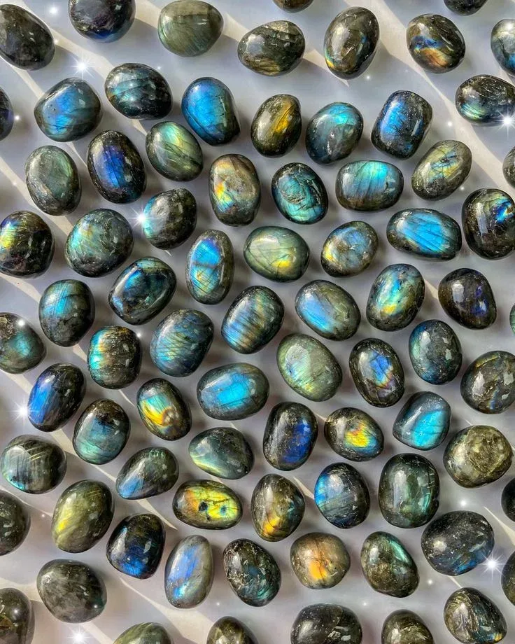 Labradorite Tumble Stone