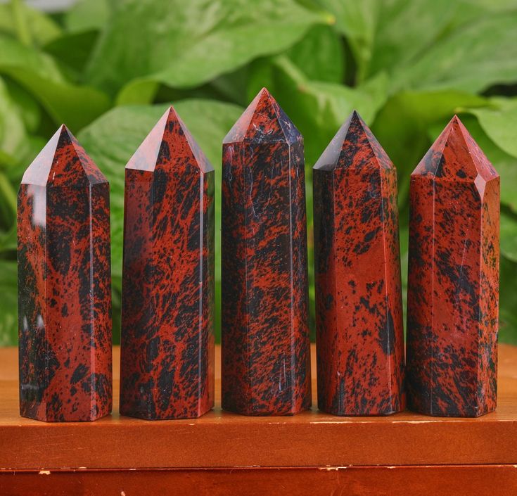 Mahogany Obsidian Point / Tower