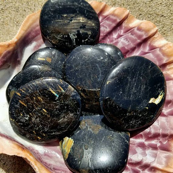 Nuummite Palm Stone