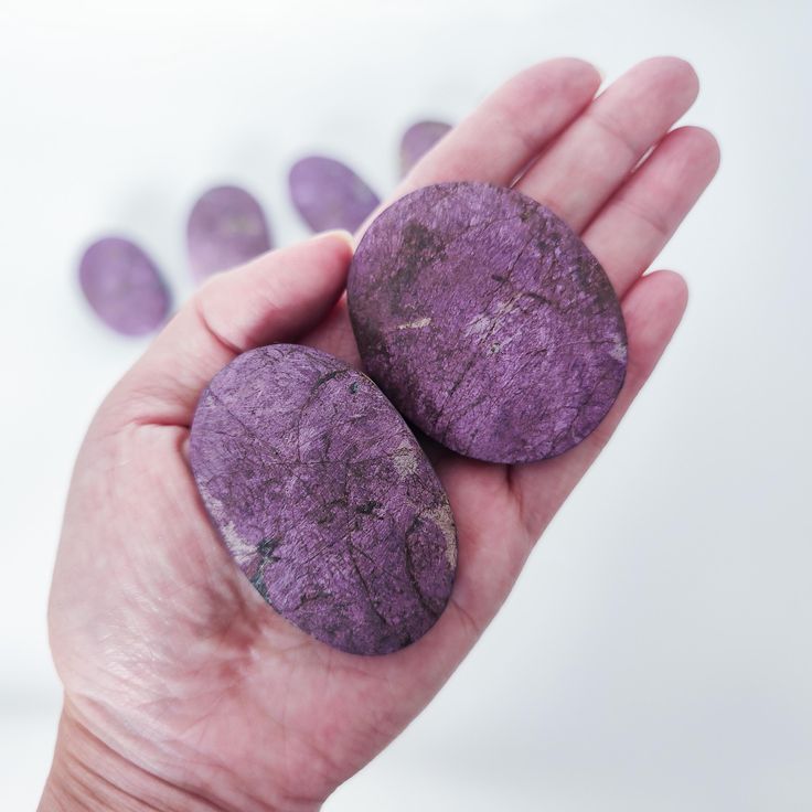 Purpurite Palm Stone