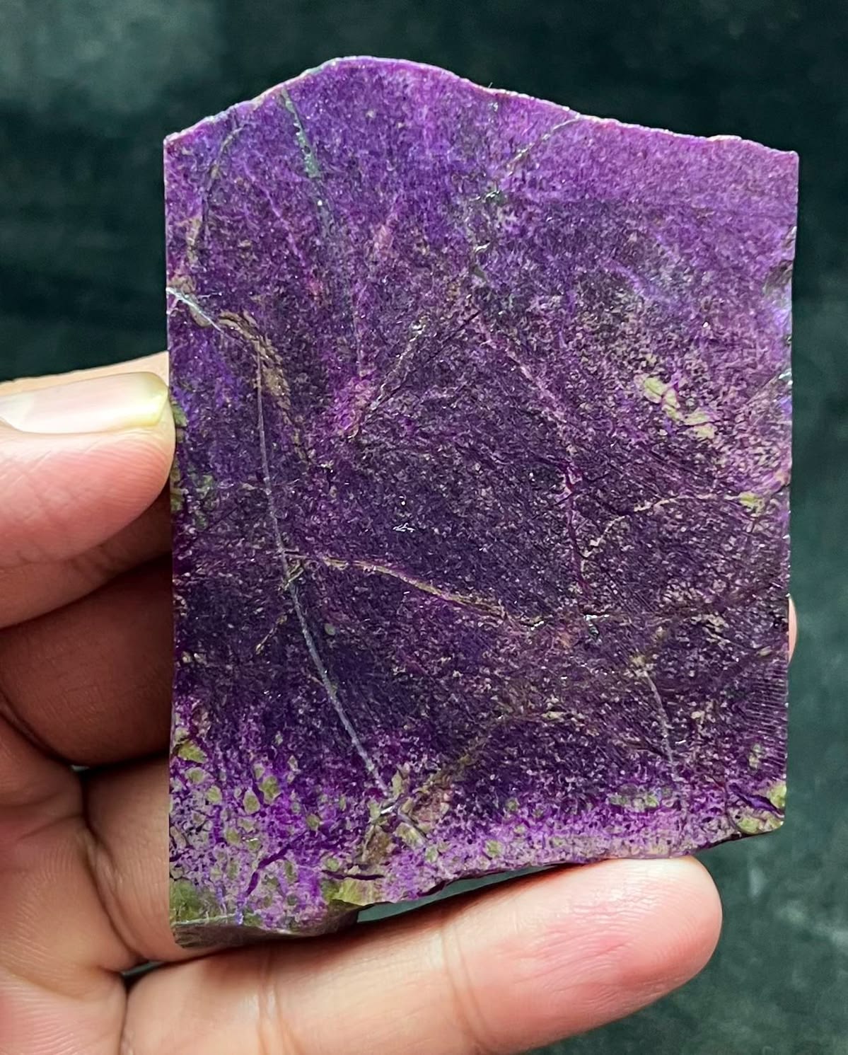 Stichtite Rough